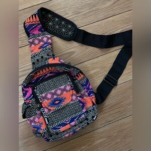 Geometric Patterned Crossbody Bag